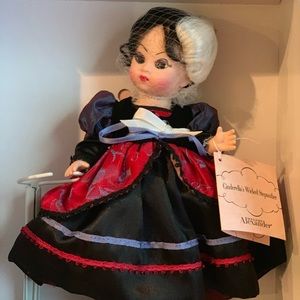 NIB Cinderella Wicked Stepmother Madame Alexander